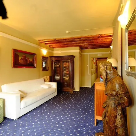 Ca' Pedrocchi Guest house 2*