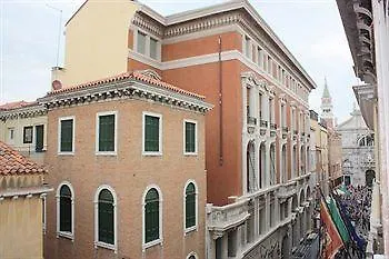 Konukevi Ca' Pedrocchi Venedik